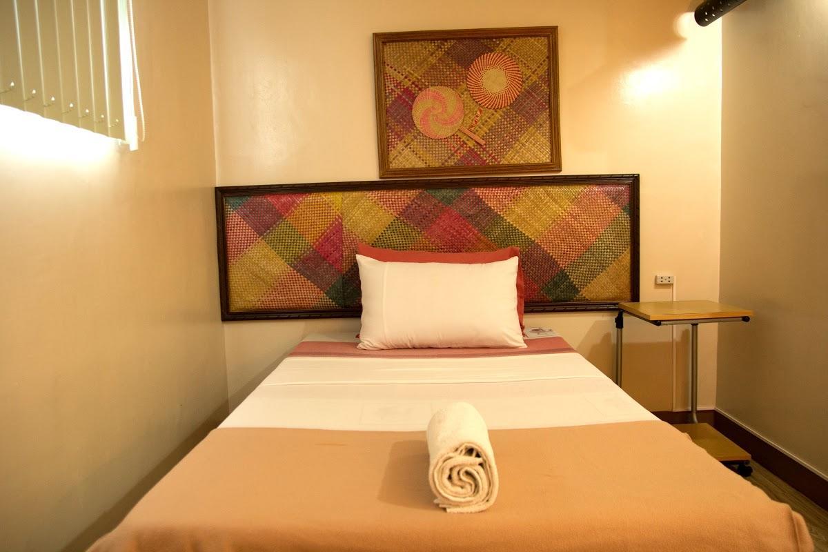 Bahay Ni Tuding - House Of Tuding Hotel Davao Exterior photo