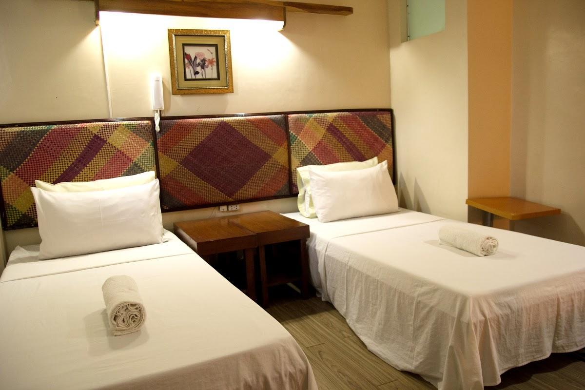 Bahay Ni Tuding - House Of Tuding Hotel Davao Exterior photo